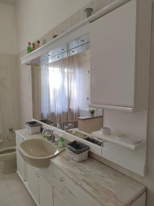 B&B La Finestra Sul Mare リパトランソーネ エクステリア 写真
